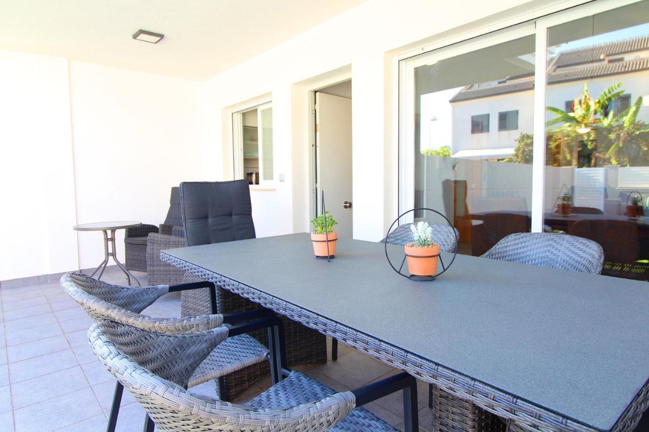 サグント Global Properties, Bonito Adosado Con Jardin En La Playa De Almardaヴィラ エクステリア 写真