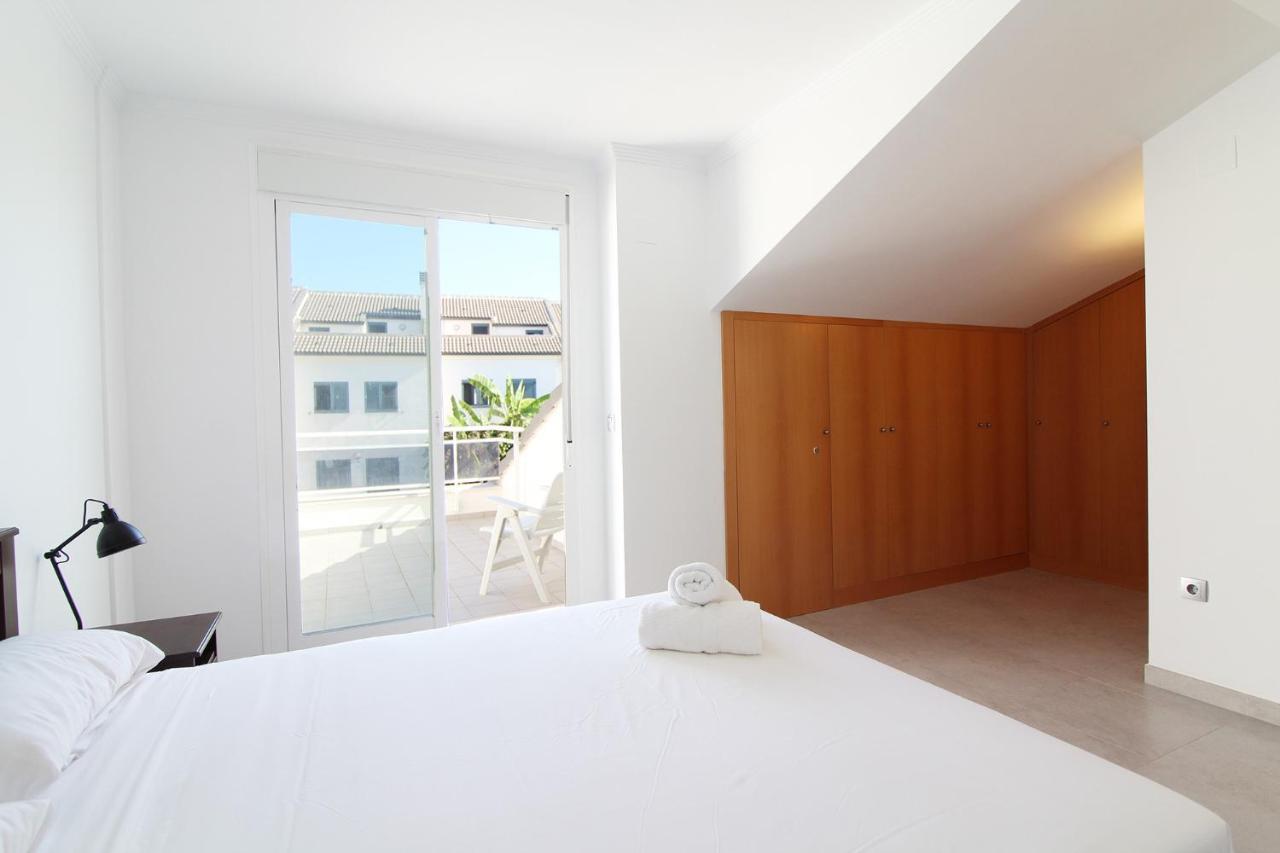 サグント Global Properties, Bonito Adosado Con Jardin En La Playa De Almardaヴィラ エクステリア 写真
