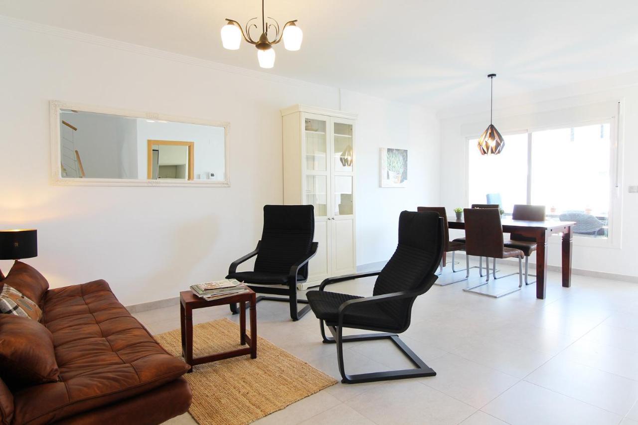 サグント Global Properties, Bonito Adosado Con Jardin En La Playa De Almardaヴィラ エクステリア 写真
