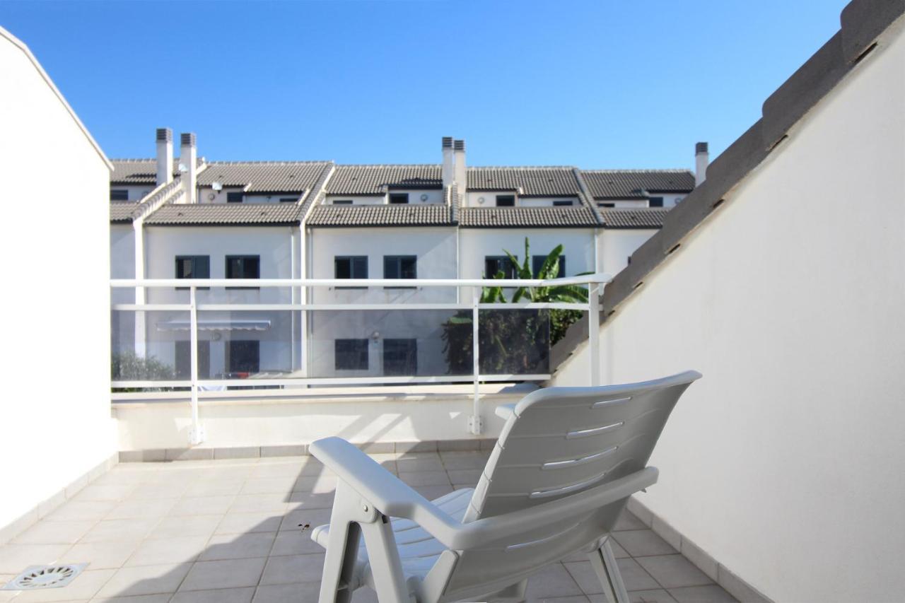 サグント Global Properties, Bonito Adosado Con Jardin En La Playa De Almardaヴィラ エクステリア 写真