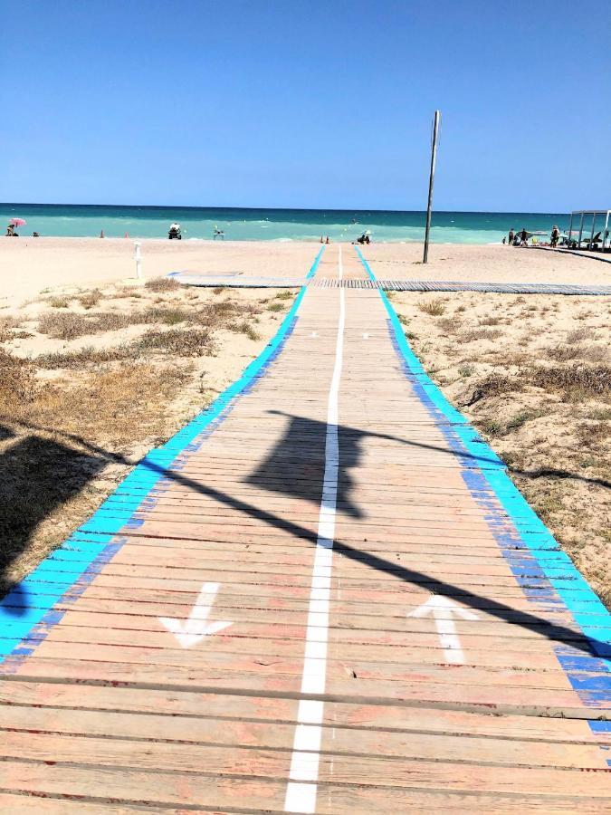 サグント Global Properties, Bonito Adosado Con Jardin En La Playa De Almardaヴィラ エクステリア 写真